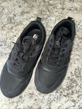 New Balance Comfort Inserts Women’s Steel Toe Shoes Size 8.5